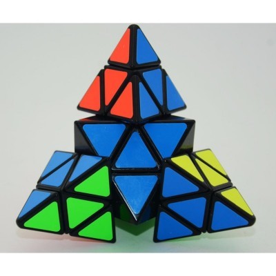 PYRAMINX 4x4