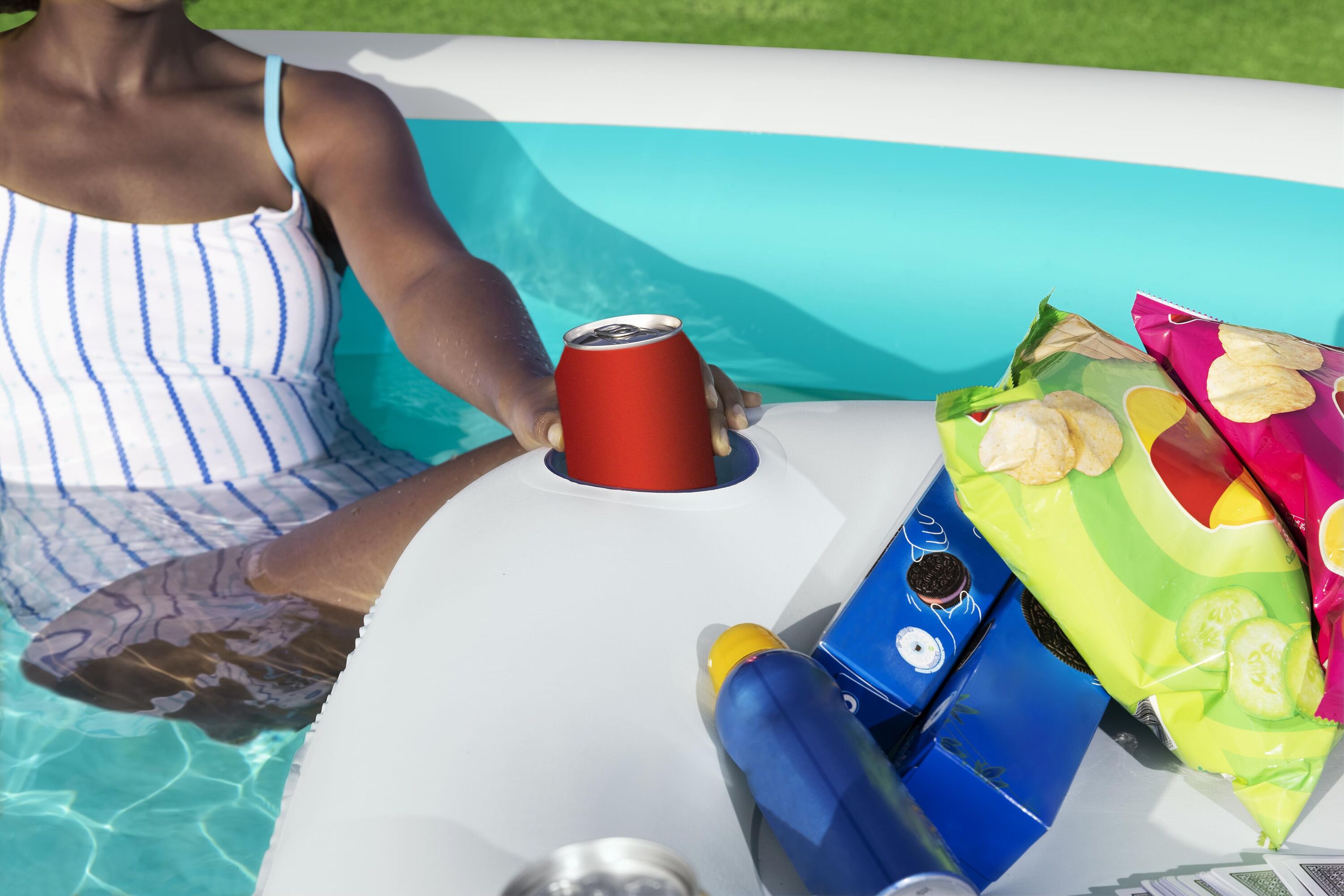 Bestway 2.18M X 2.18M X 48CM Sippin' Summer Family Pool (1 pool,1 console,repair patch) Age 6+
