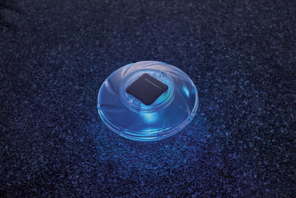 Bestway Solar-Float Lamp (Contents:1 Solar-Float Lamp.DC1.2V 0.2W(NI-MH battery, 600mAH), IP68)