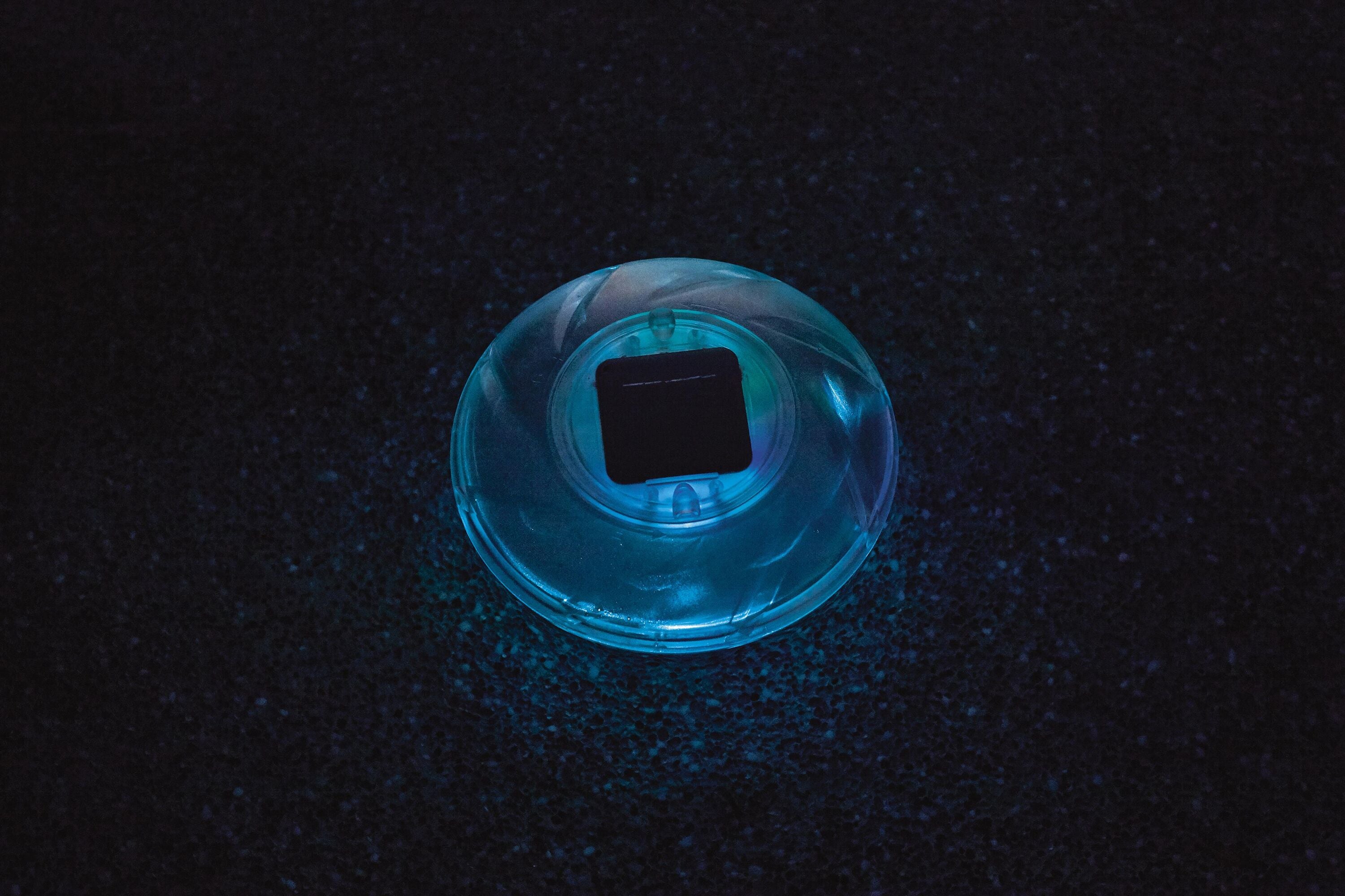 Bestway Solar-Float Lamp (Contents:1 Solar-Float Lamp.DC1.2V 0.2W(NI-MH battery, 600mAH), IP68)