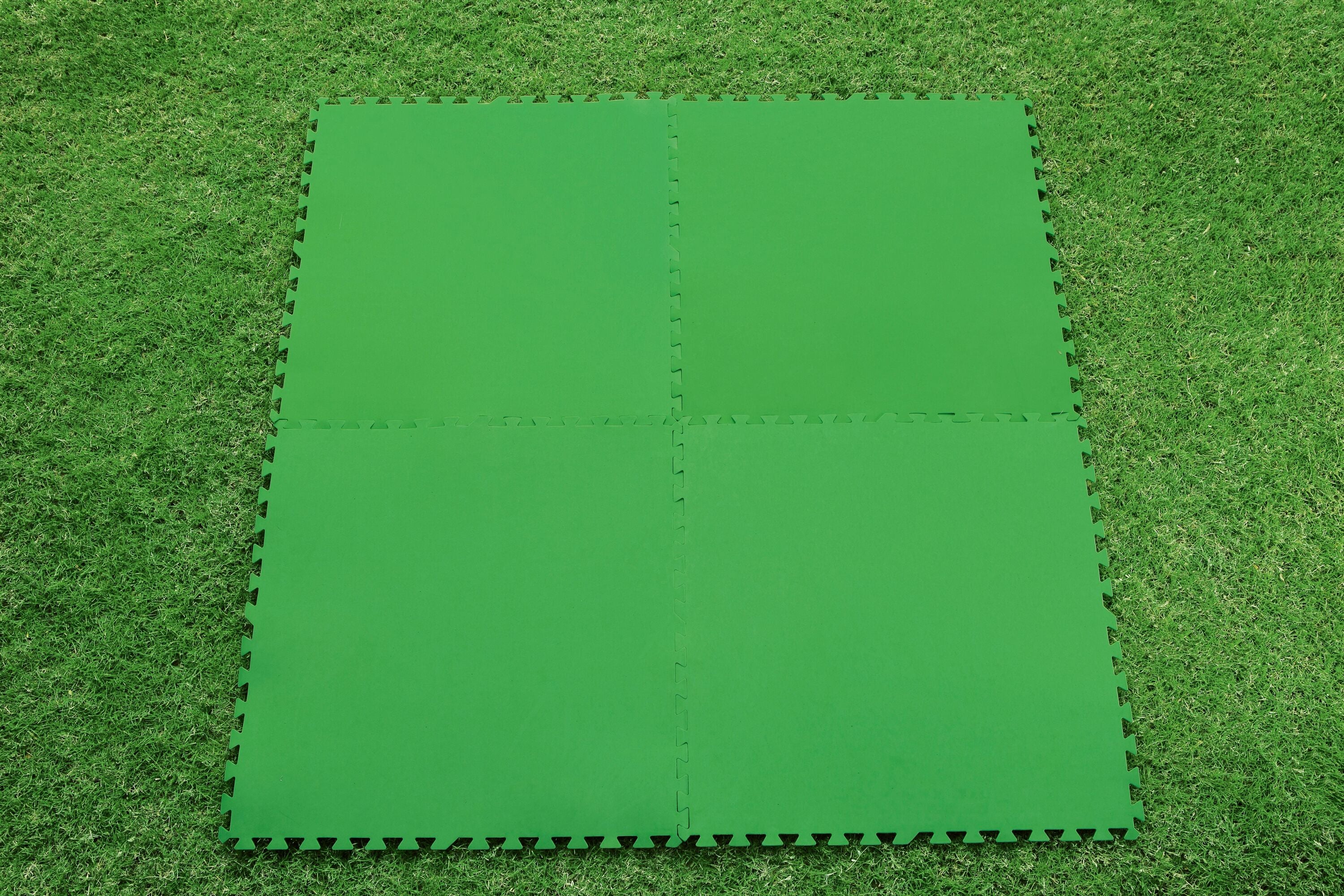 Bestway 78CM X 78CM Pool Floor Protector (Contents:one pool floor protector, Fits all sizes of pools) 9 pcs