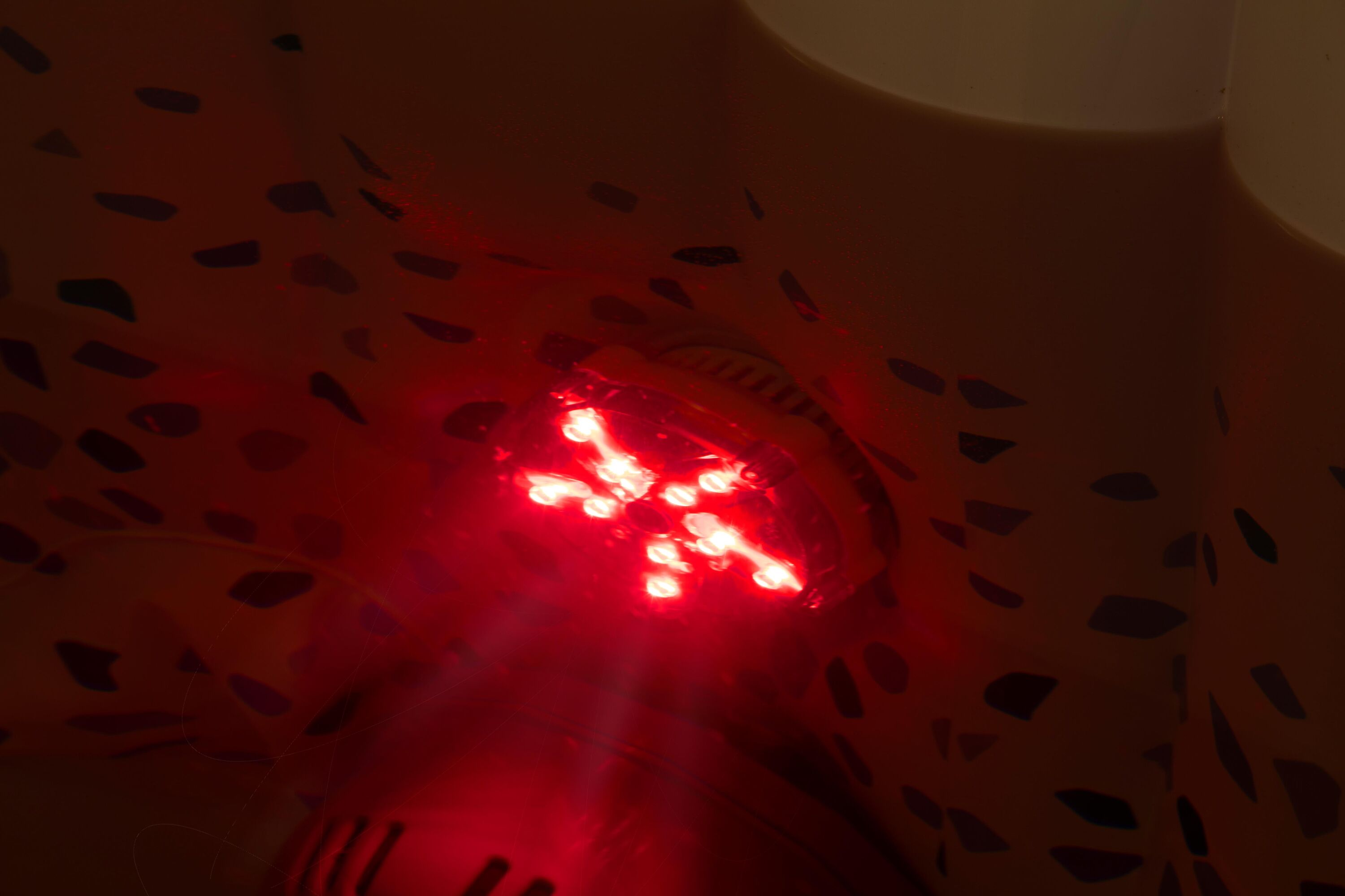 Bestway 7-Color LED Light (Contents：one 7-Color LED Light)