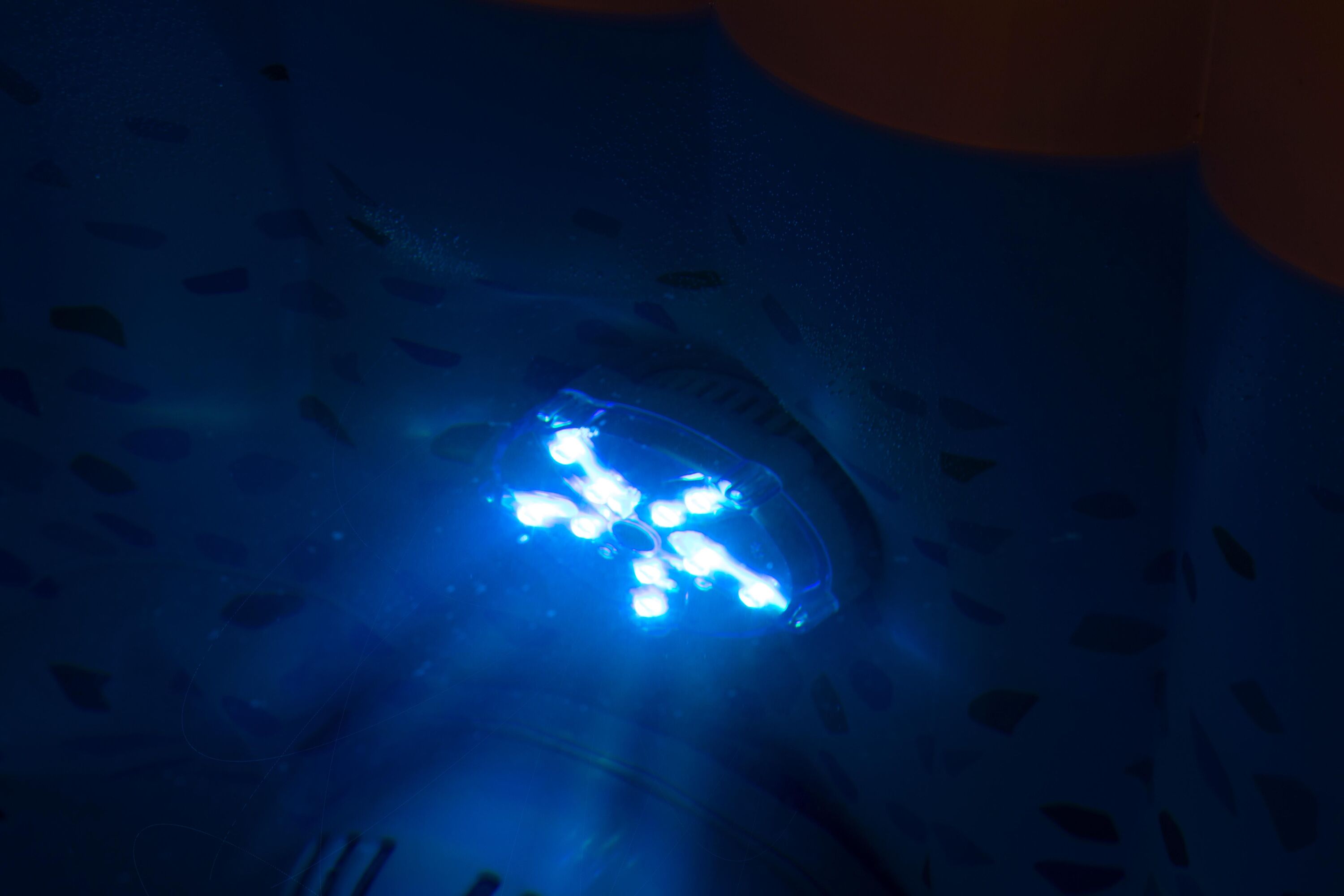 Bestway 7-Color LED Light (Contents：one 7-Color LED Light)
