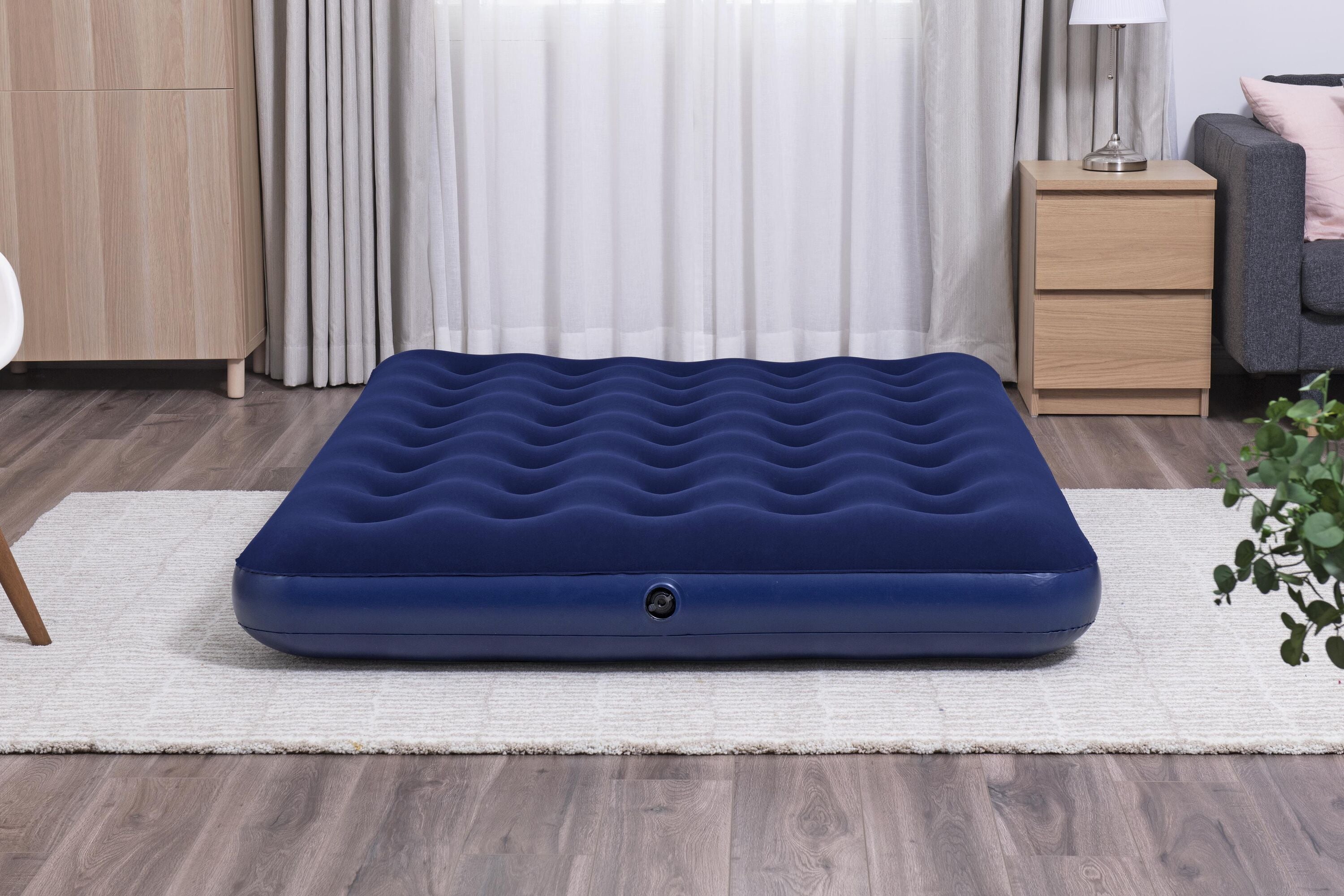 Bestway 1.91M X 1.37M X 22CM Air Mattress Full Handheld AC Pump (Contents:Air Mattress, travel bag, repair patch, with Sidewinder-AC Air Pump(220V~240V))