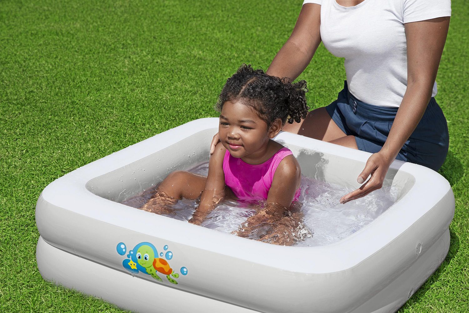 BESTWAY 86CM X 86CM X 25CM SCRUB-A-DUB BABY TUB (Contents:1 tub, repair patch) Age 0-3
