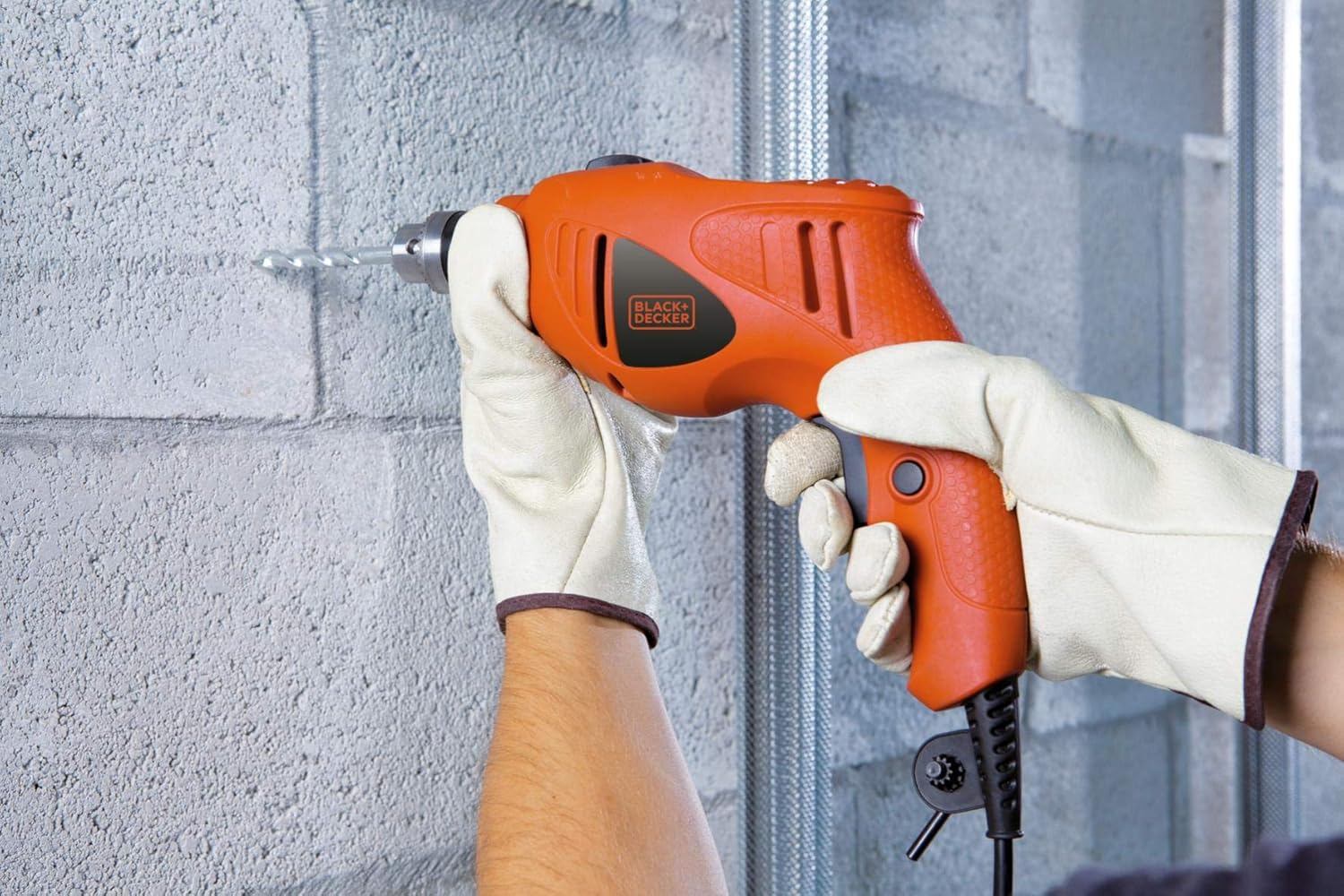 B+D Hammer Drill 10mm 480W