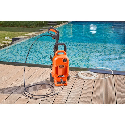 BLACK+DECKER |1700W, 125 Bar Corded Pressure Washer |Vertical| Portable and easy to store |Orange + Black