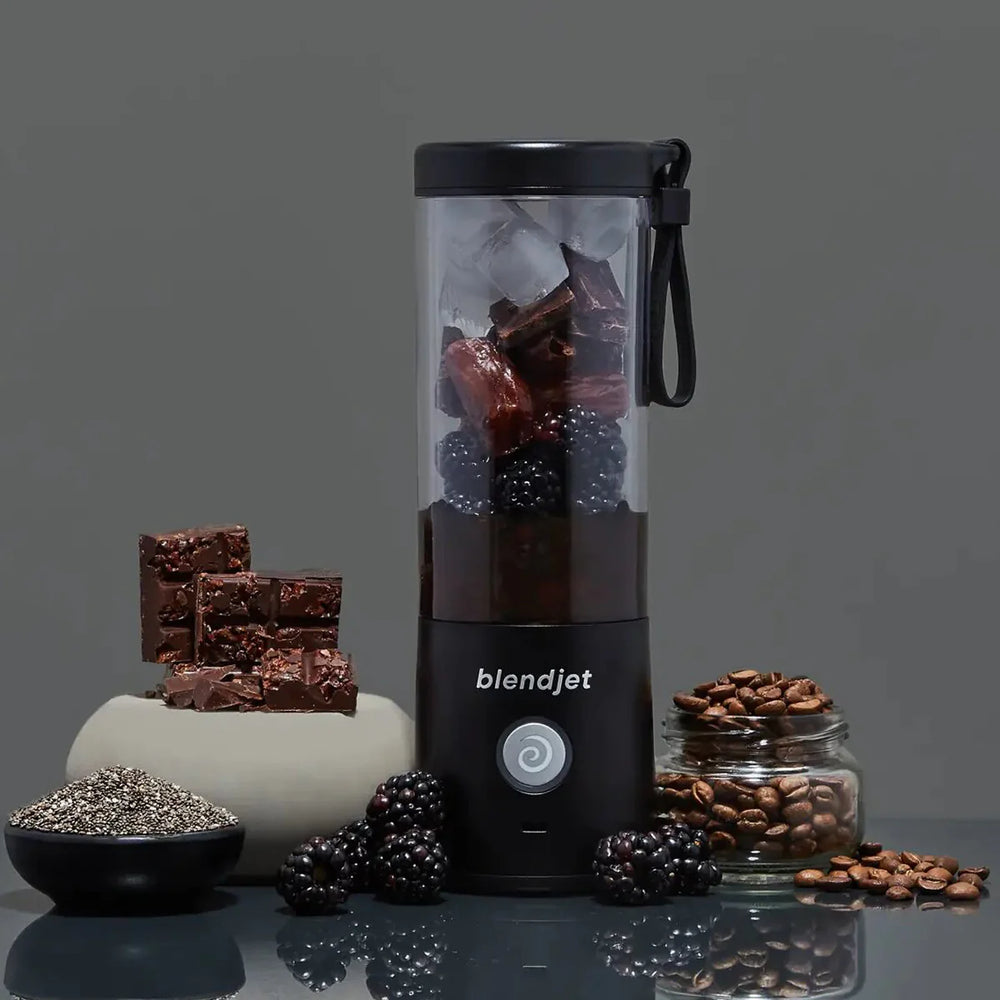 Blendjet V2 Portable Blender 16oz, Smoothie Maker, Fruit Blender, BPA-Free, 475ml, 200W, Sports Bottle, USB-C Rechargeable - Black