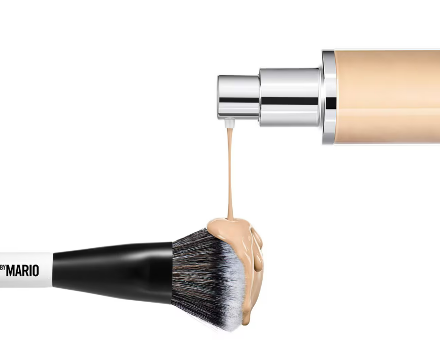 MAKEUP BY MARIO Surrealskin Foundation F4 Brush