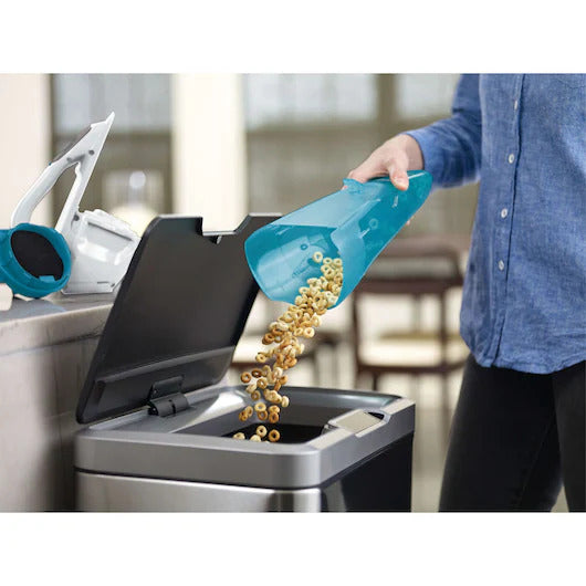 B+D Wet/Dry Handheld Dustbuster w Accessories 5.4Wh 7.2V (14 AW)