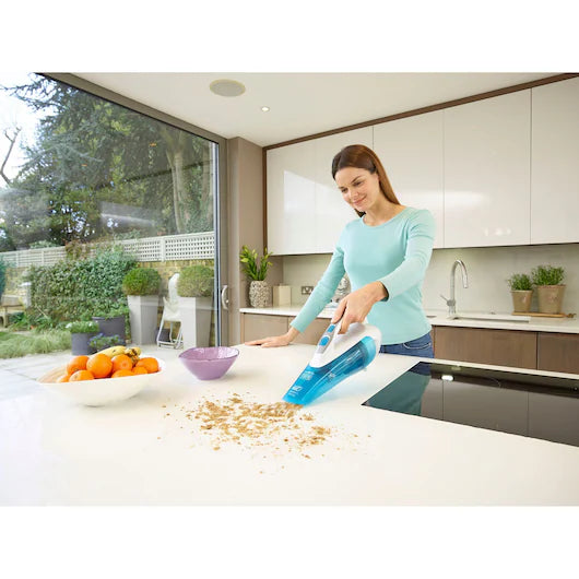 B+D Wet/Dry Hand Vacuum 10.8v