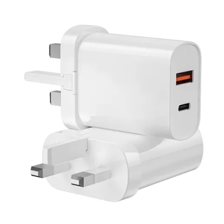 شاحن PD+QC, قابس بريطاني, Wi-U002 ,ابيض
