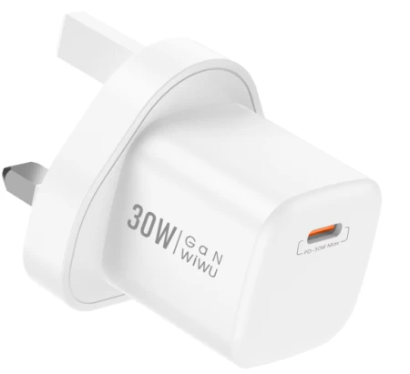 Wi-U006 شاحن سريع PD بقدرة 30 وات ,ابيض